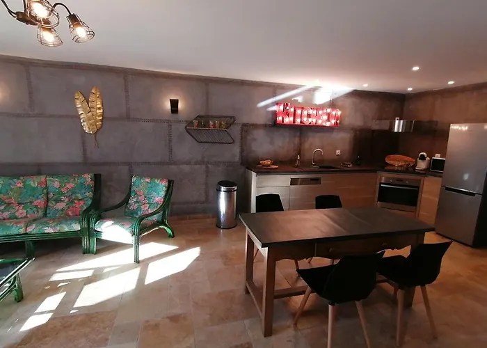 Domaine De La Vidalle Feriehus Vendres