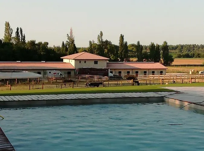 Domaine De La Vidalle Feriehus *