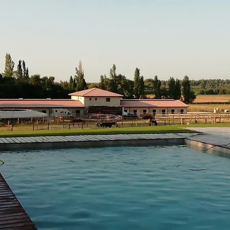 Domaine De La Vidalle Casa vacanze *